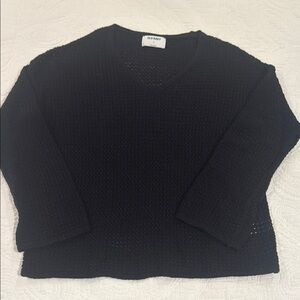 Old Navy Black V-Neck Sweater
